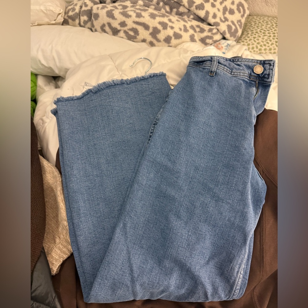 Zara Blue Frayed Hem Jeans